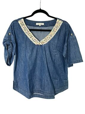 Life in Progress Chambray Top XS Beaded Crochet V-Neck Roll-Tab Sleeves